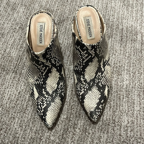 Steve Madden snakeskin mules - Picture 1 of 4